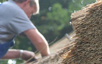 professional Felixstowe Ferry thatchers